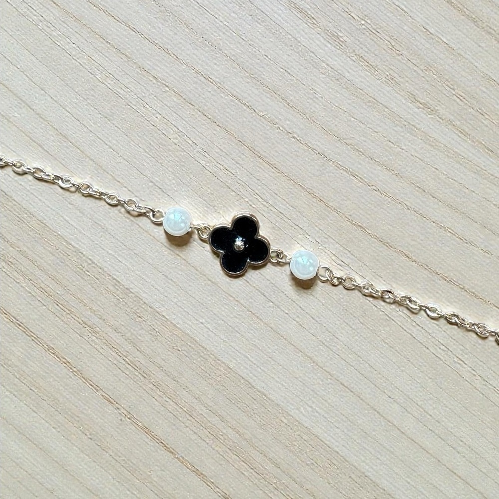Elegant Black and White Necklace